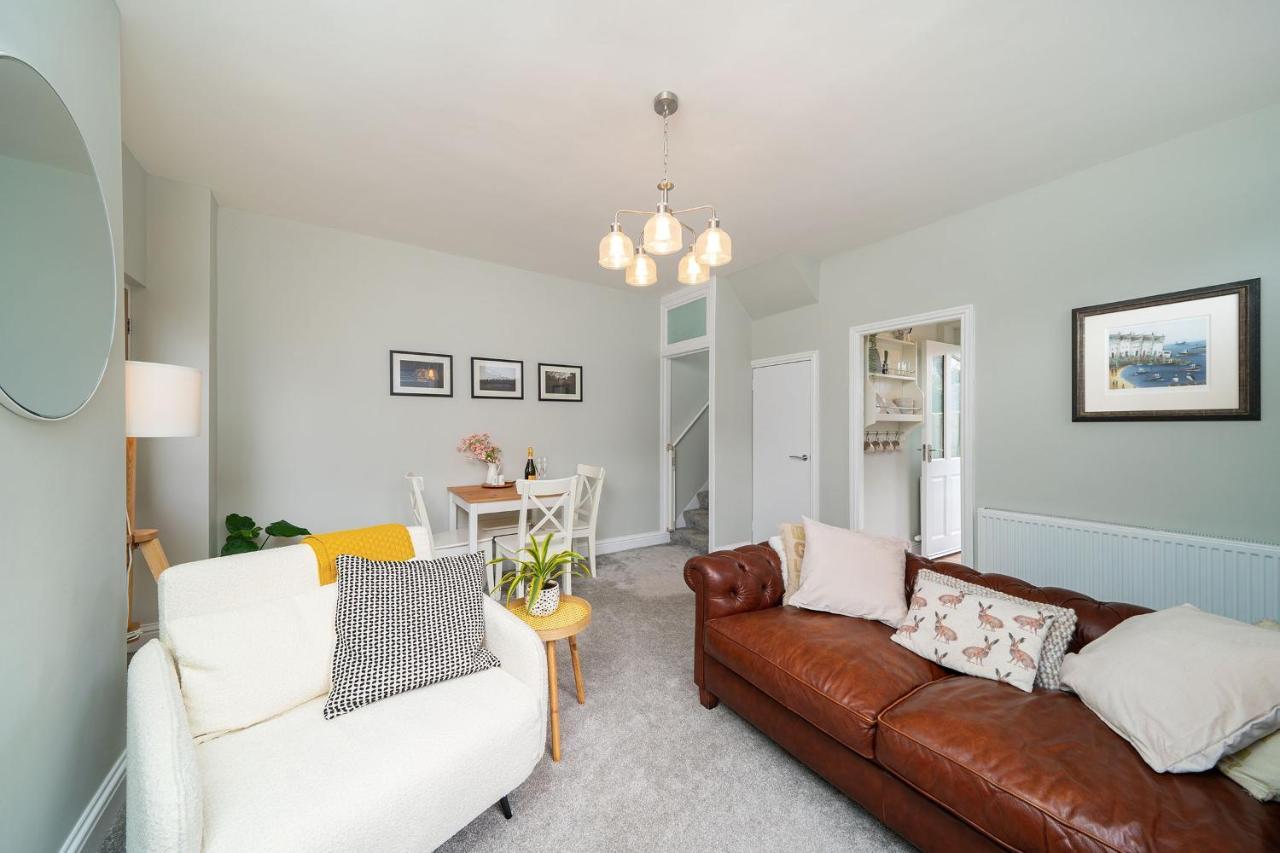 Robins Nest Cottage Blairgowrie and Rattray Екстериор снимка